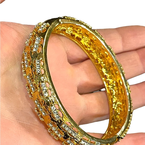 1980s Camrose & Kross gold plated crystal fancy bangle bracelet JBK Jackie K - Picture 8 of 9